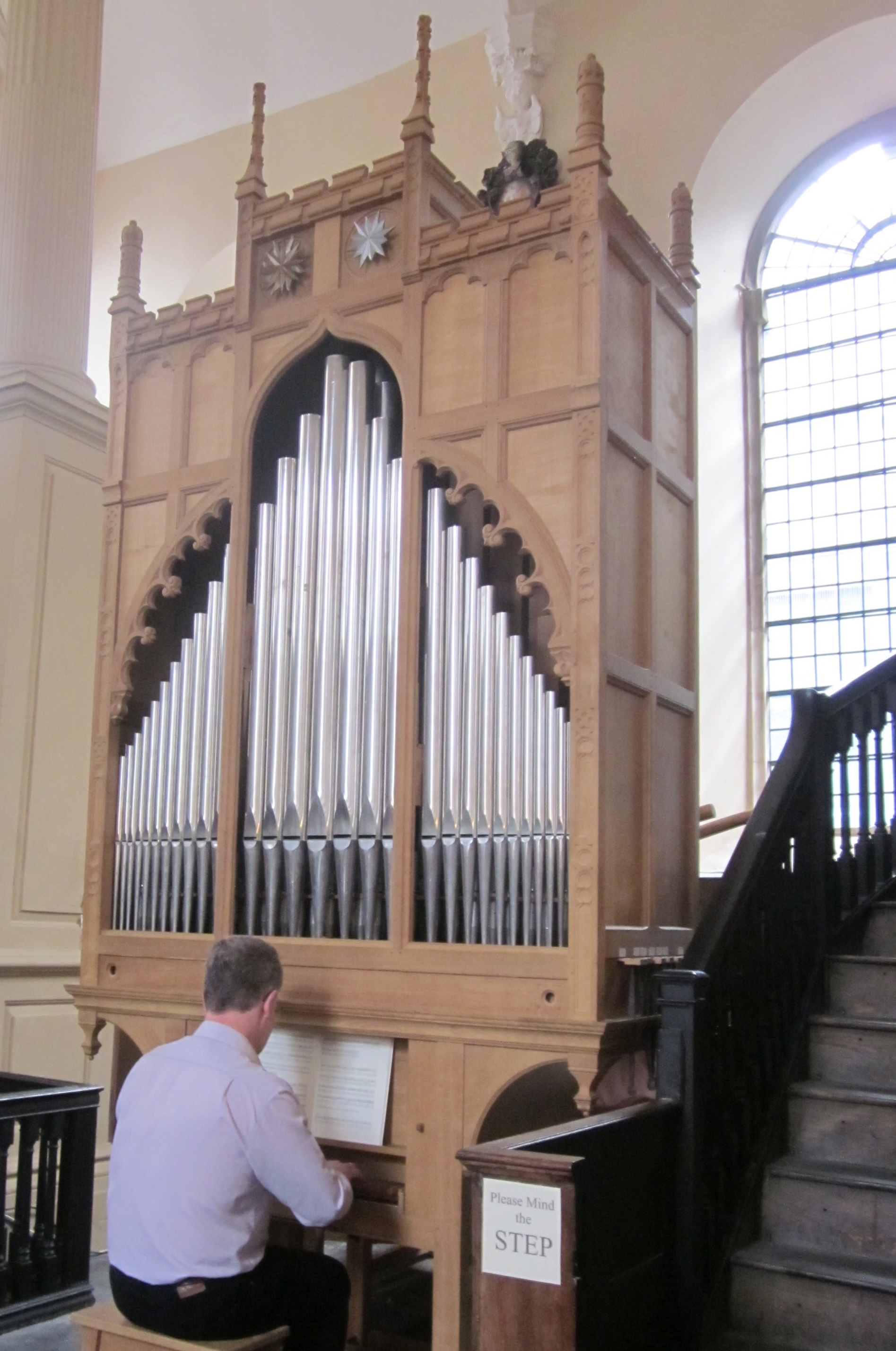 Organ-restored-1.jpg
